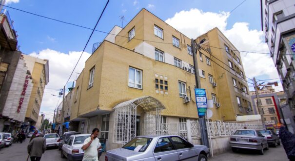 نمای بیرونی ساختمان